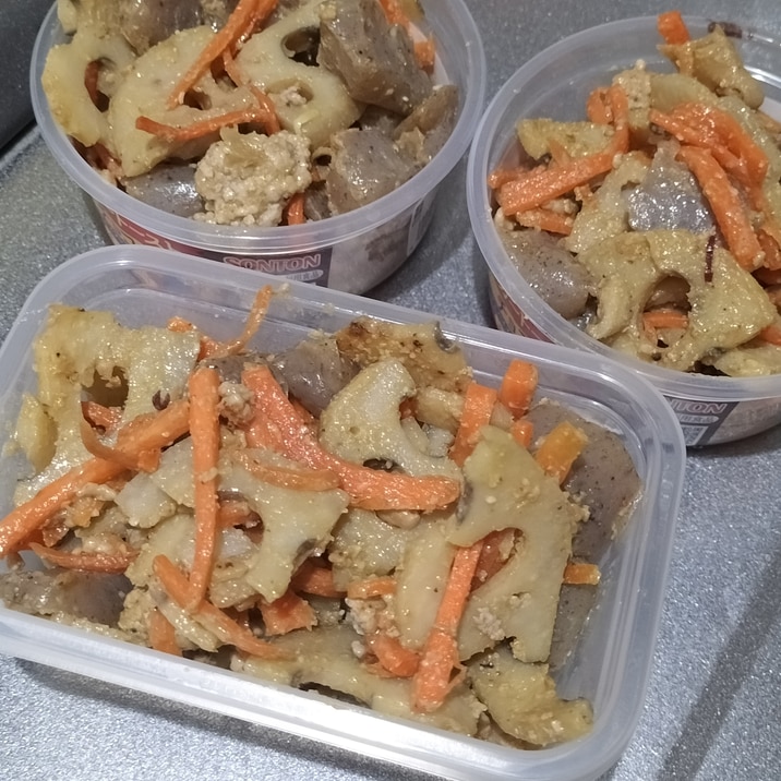 お弁当に簡単作り置き♪蓮根と蒟蒻でヘルシー味噌炒め